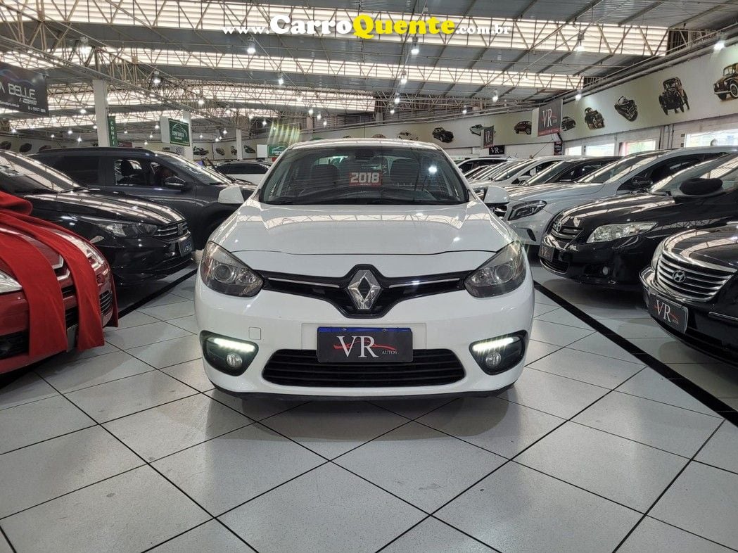 RENAULT FLUENCE 2.0 DYNAMIQUE 16V KM 82.000 NOVO - Loja