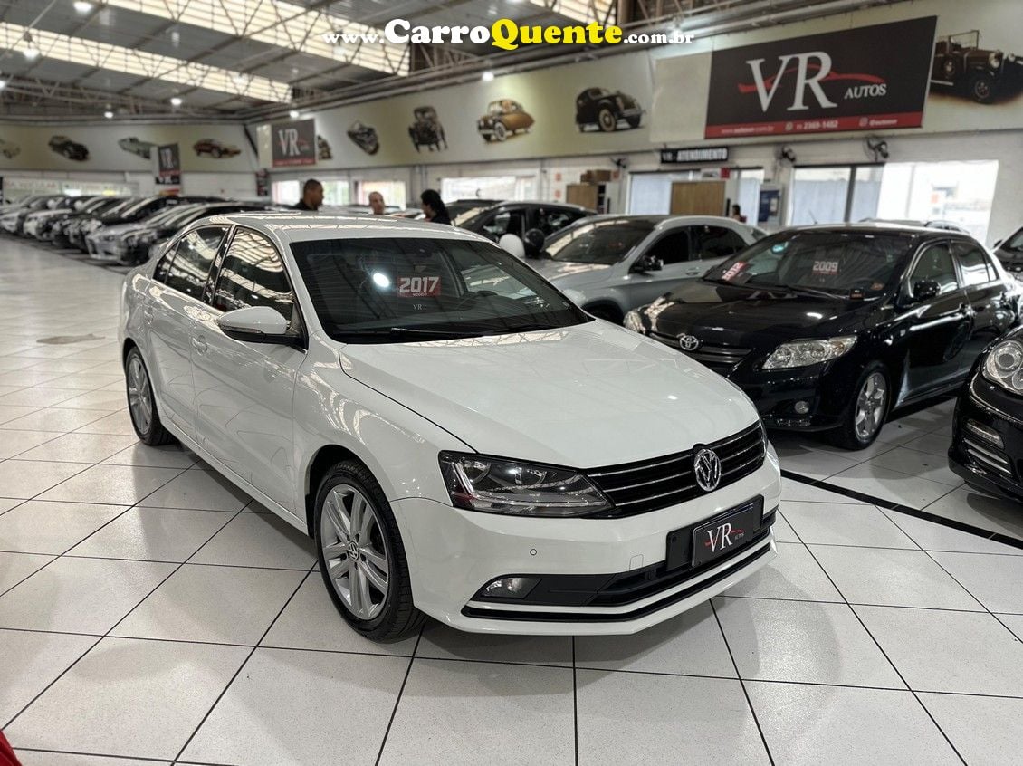 VOLKSWAGEN JETTA 2.0 TSI HIGHLINE 211CV BLINDADO  MUITO NOVO 60.000KM - Loja