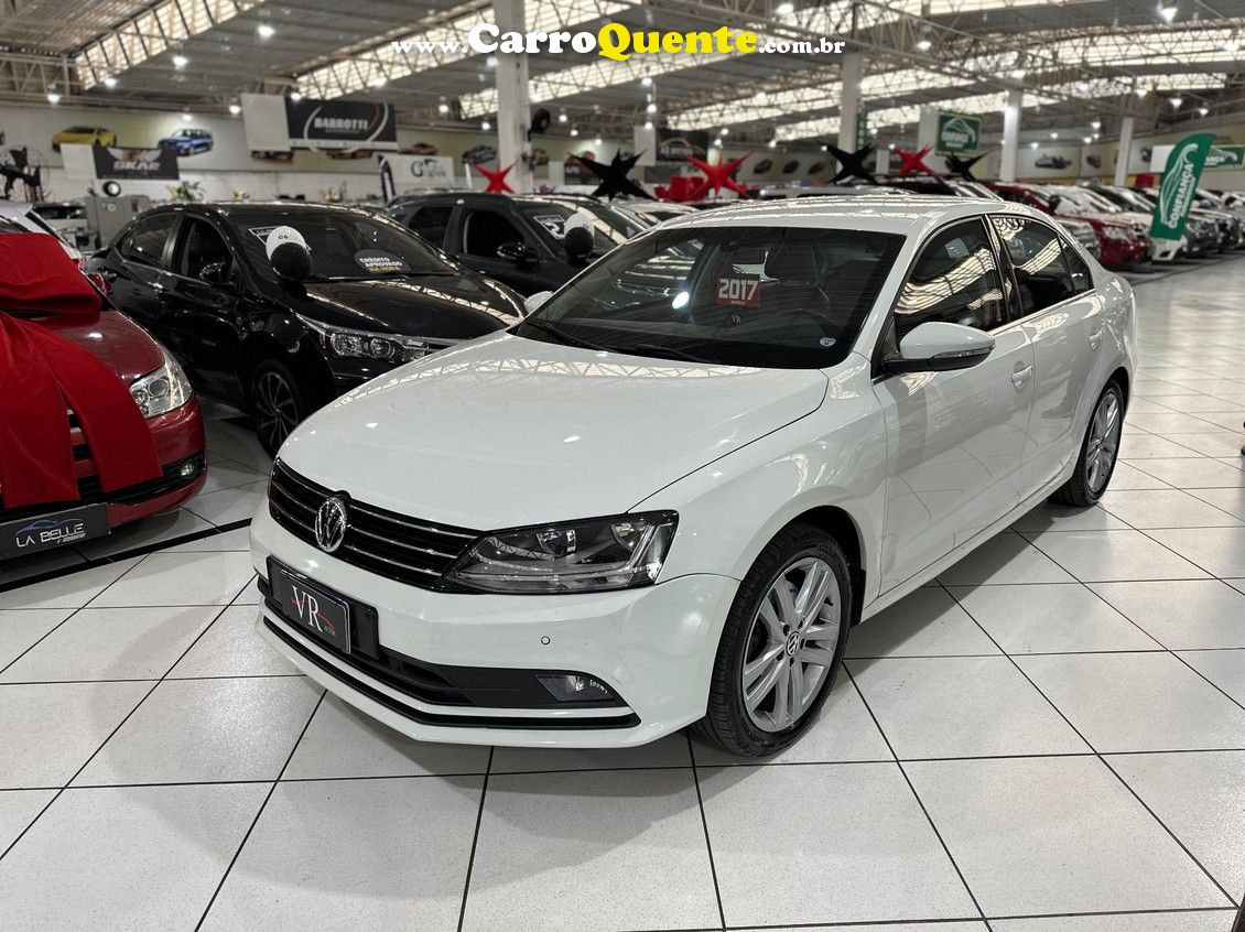 VOLKSWAGEN JETTA 2.0 TSI HIGHLINE 211CV BLINDADO  MUITO NOVO 60.000KM - Loja