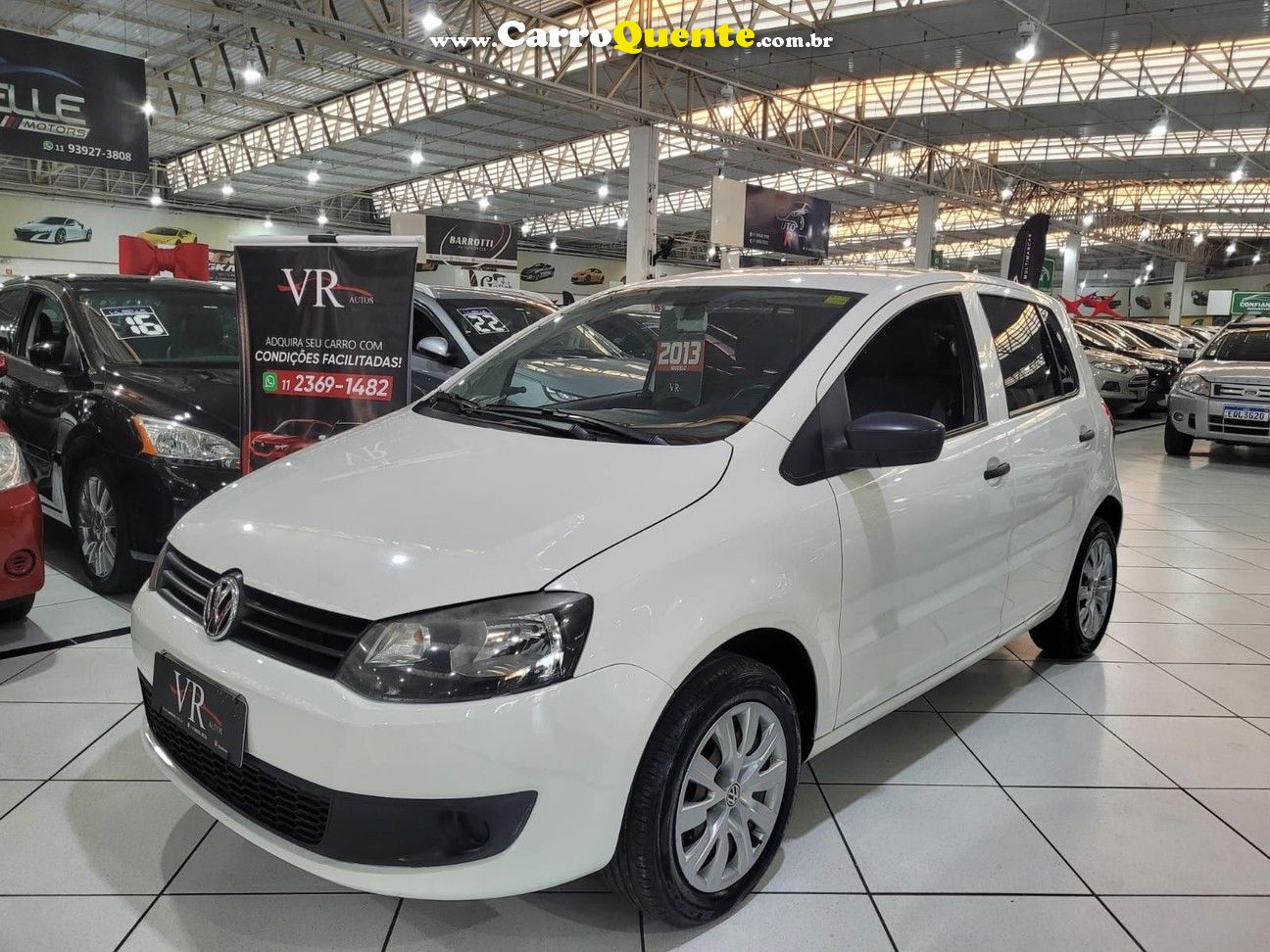 VOLKSWAGEN FOX 1.0 MI TREND 8V  KM 60.000 MUITO NOVO - Loja