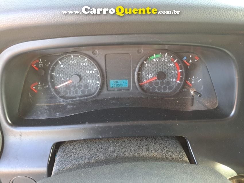 Ford Cargo 2428 CARGO 2428 E T 3-Eixos 2p Chassi - Loja