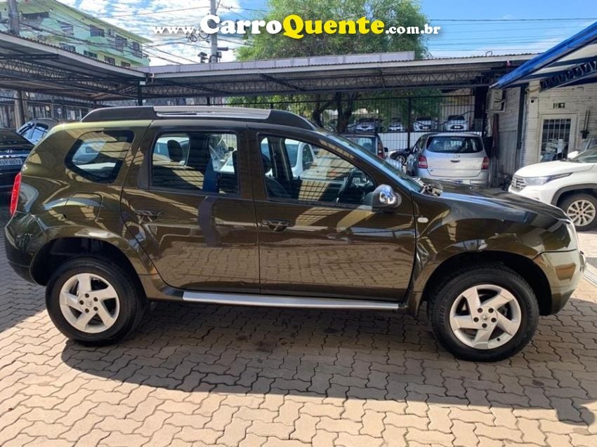 Renault DUSTER 1.6 DYNAMIQUE 4X2 16V FLEX 4P MANUAL - Loja