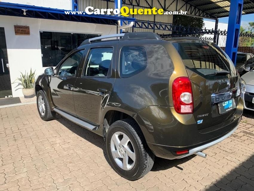 Renault DUSTER 1.6 DYNAMIQUE 4X2 16V FLEX 4P MANUAL - Loja