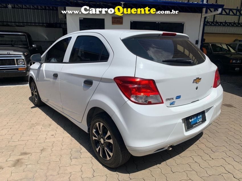 Chevrolet ONIX 1.0 MPFI JOY 8V FLEX 4P MANUAL - Loja