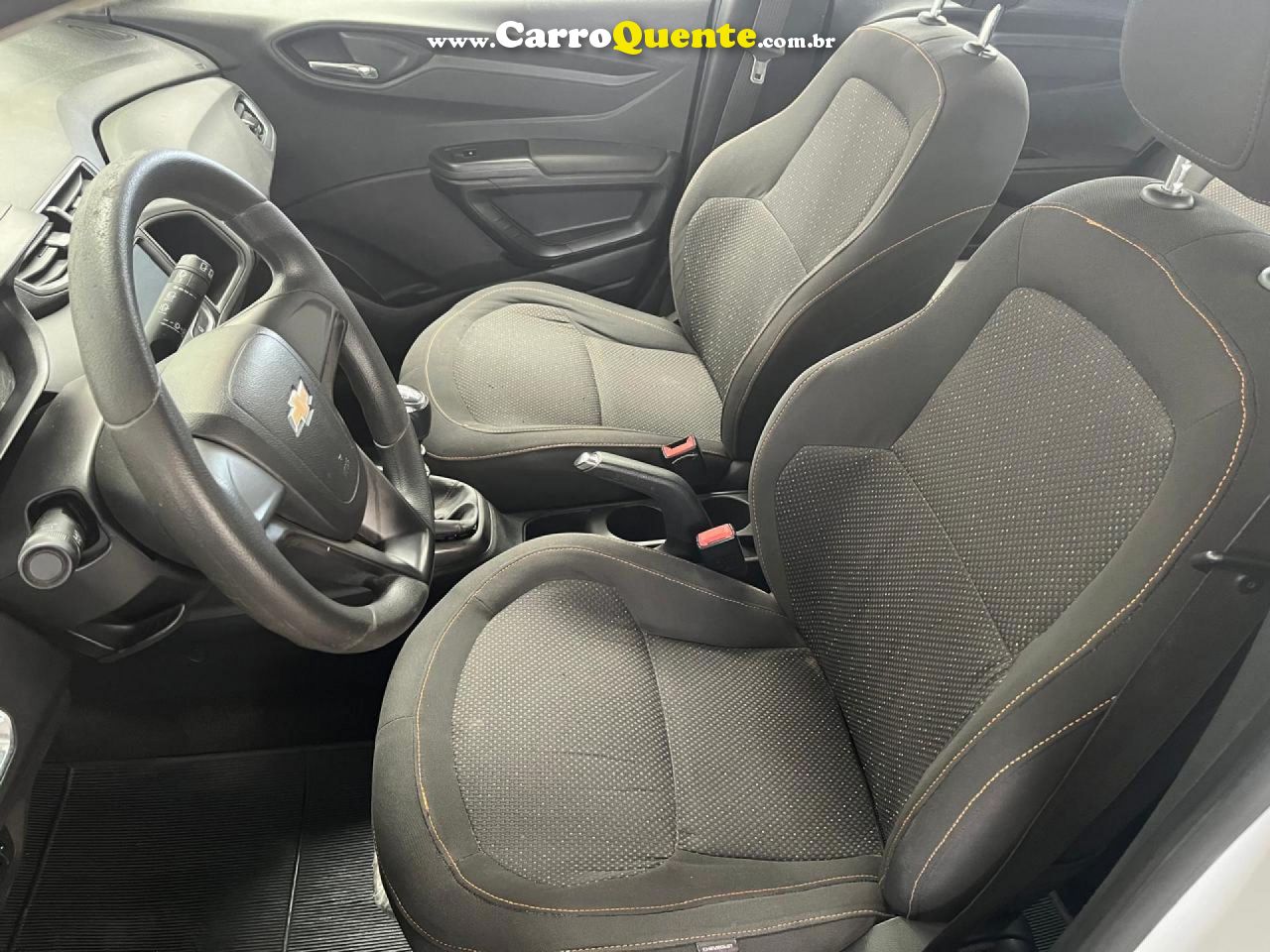 CHEVROLET   ONIX HATCH LT 1.0 8V FLEXPOWER 5P MEC.   BRANCO 2014 1.0 FLEX - Loja