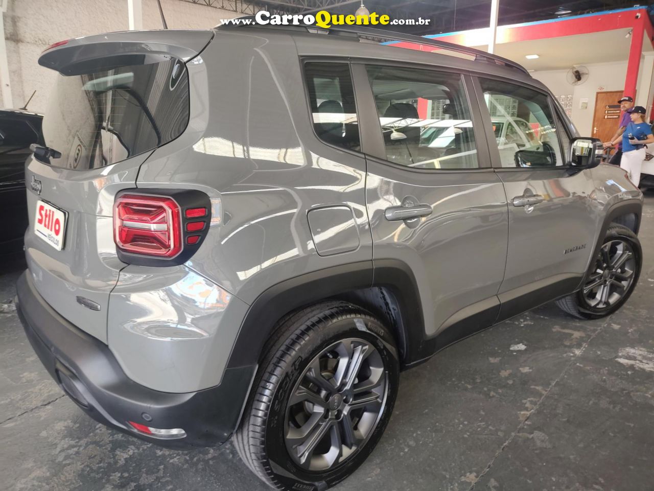 JEEP   RENEGADE LONG. T270 1.3 TB 4X2 FLEX AUT.   CINZA 2024 1.3 FLEX - Loja