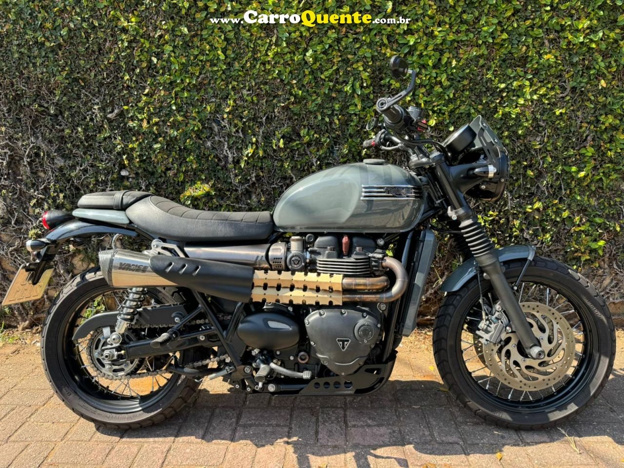 TRIUMPH   BONNEVILLE T120 BLACK   CINZA 2017 1200 GASOLINA - Loja