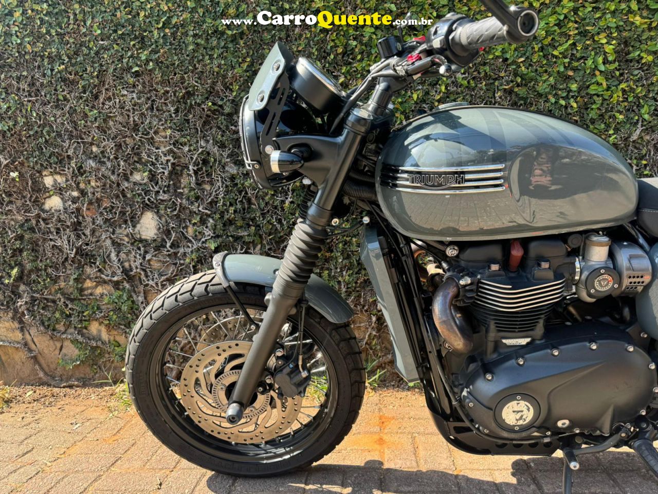 TRIUMPH   BONNEVILLE T120 BLACK   CINZA 2017 1200 GASOLINA - Loja