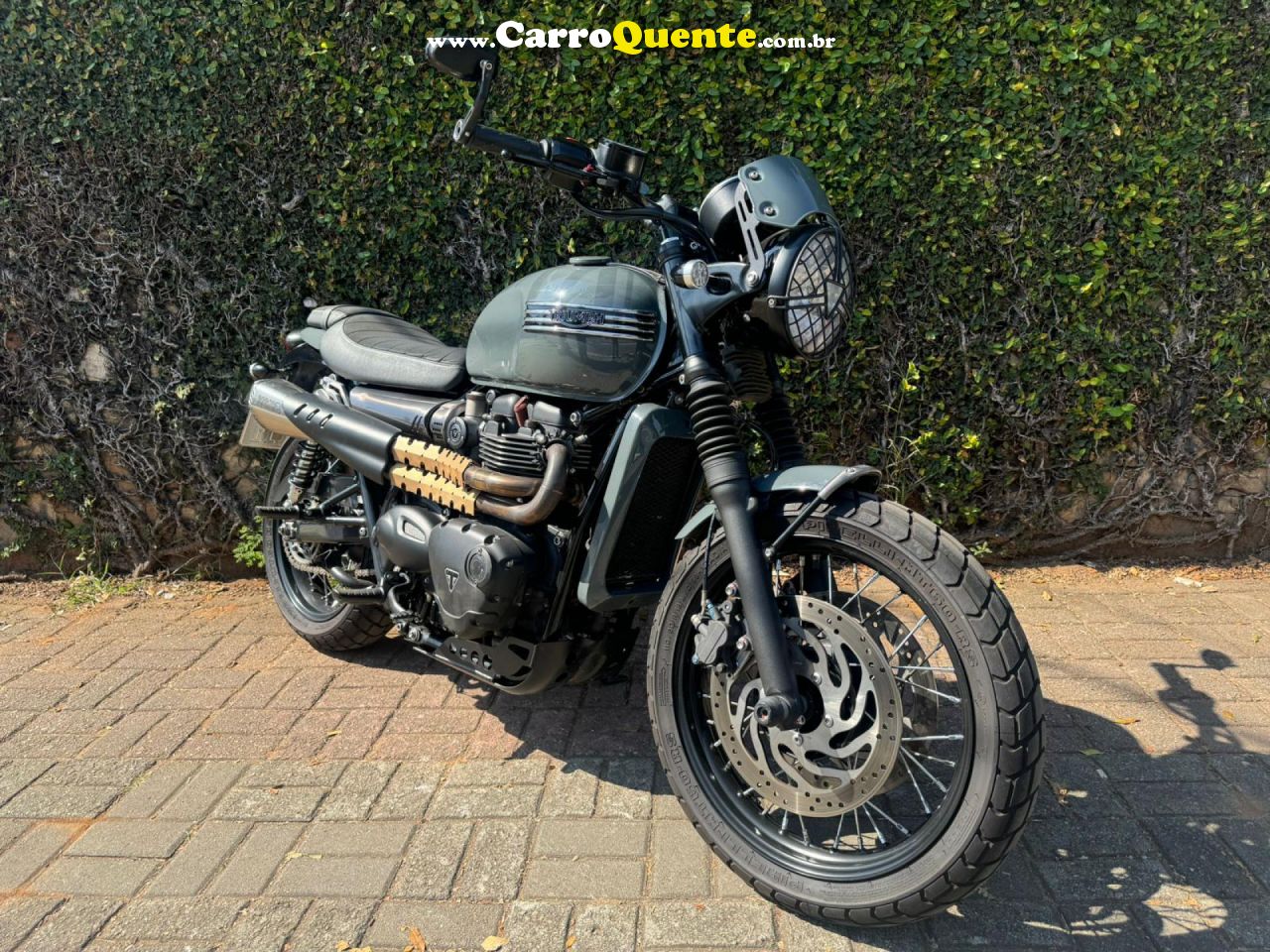 TRIUMPH   BONNEVILLE T120 BLACK   CINZA 2017 1200 GASOLINA - Loja