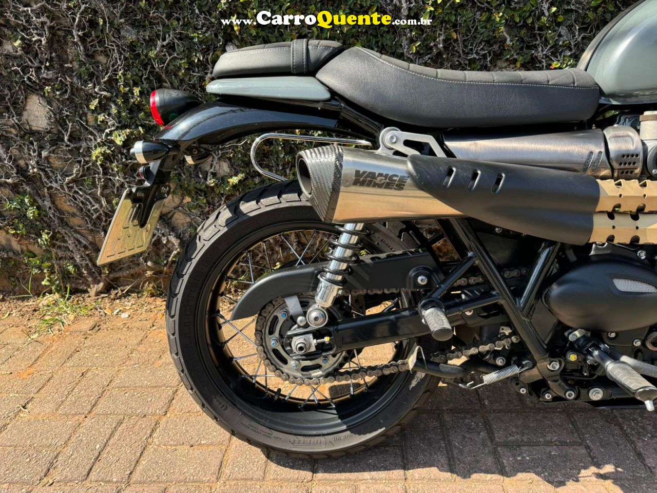 TRIUMPH   BONNEVILLE T120 BLACK   CINZA 2017 1200 GASOLINA - Loja