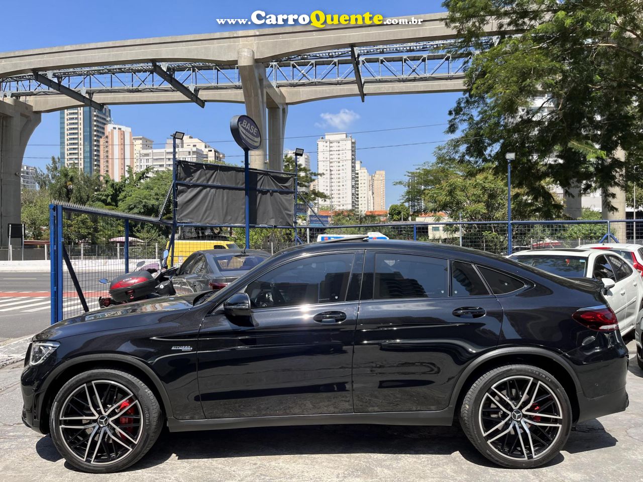 MERCEDES-BENZ   GLC-43 AMG COUPE 3.0 V6 BI-TB AUT.   PRETO 2022 3.0 V6 T GASOLINA - Loja