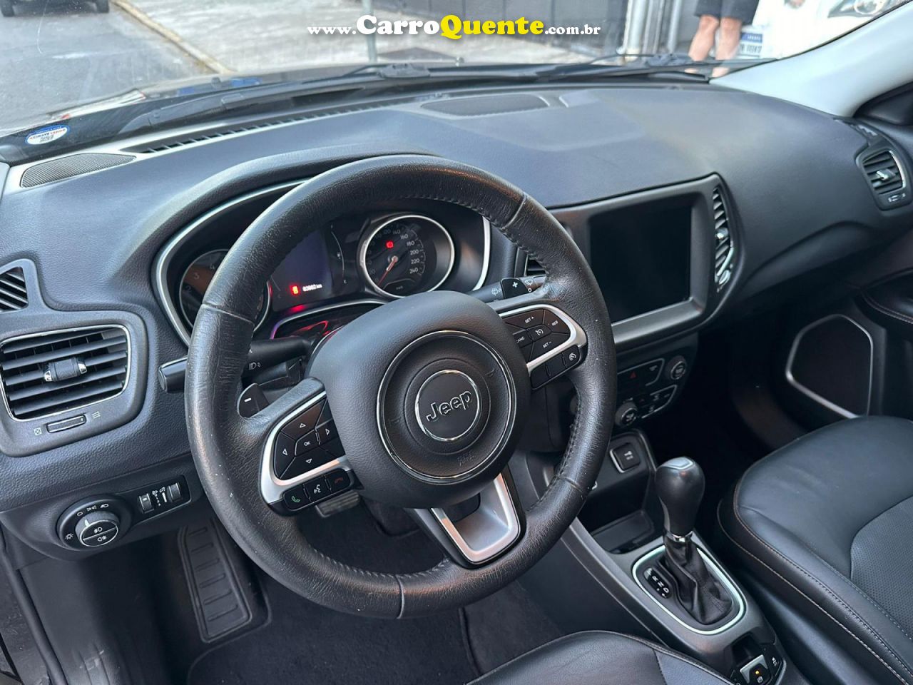 JEEP   COMPASS LONGITUDE 2.0 4X2 FLEX 16V AUT.   PRETO 2018 2.0 FLEX - Loja