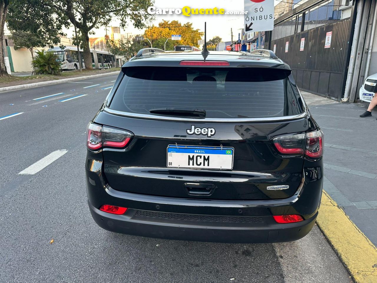 JEEP   COMPASS LONGITUDE 2.0 4X2 FLEX 16V AUT.   PRETO 2018 2.0 FLEX - Loja