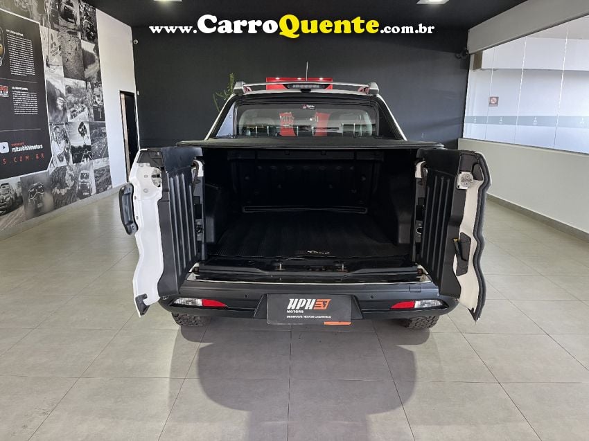 Fiat TORO 2.0 16V TURBO DIESEL VOLCANO 4WD AT9 - Loja