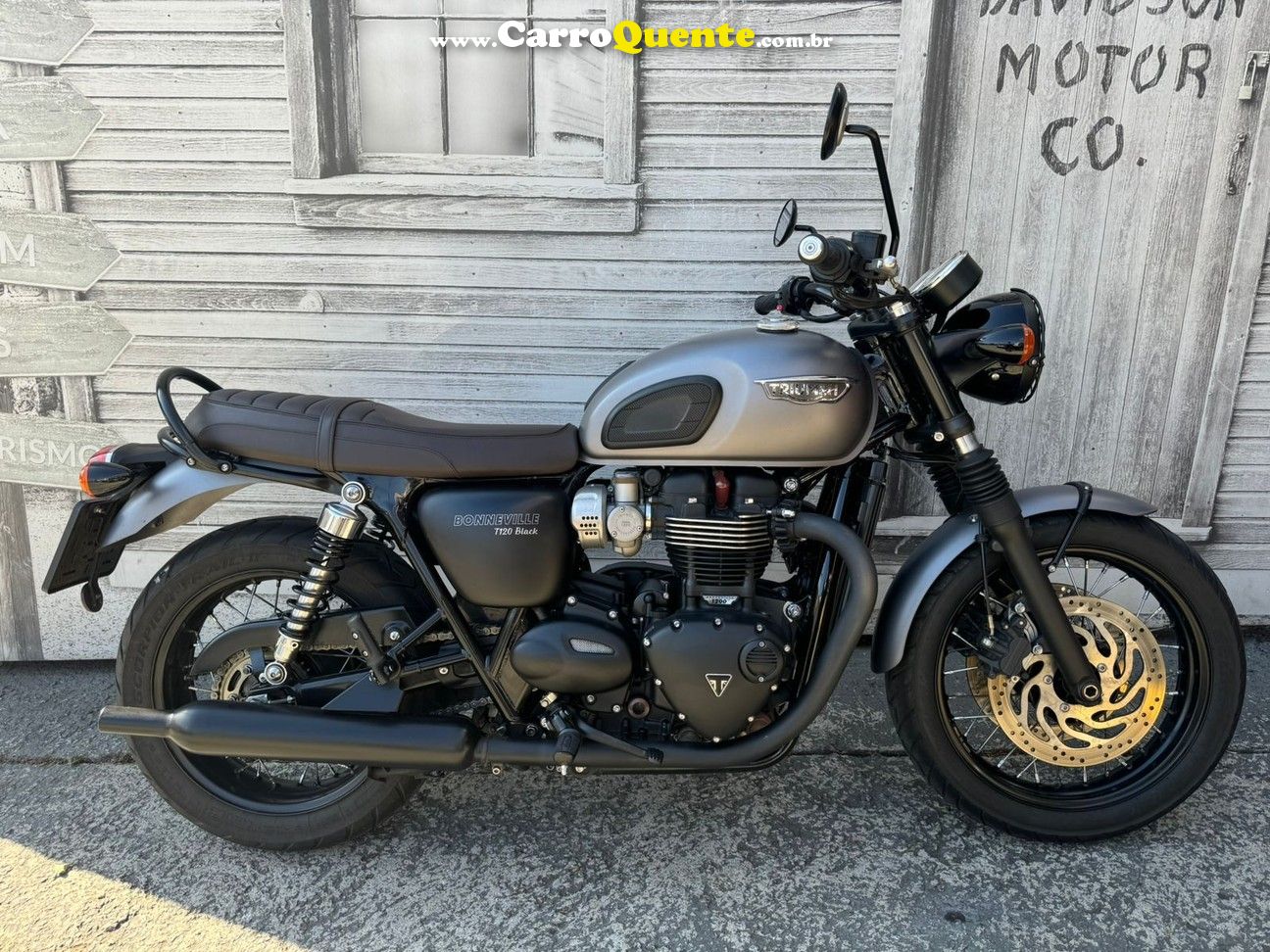 TRIUMPH BONNEVILLE T120 BLACK 1200 - Loja