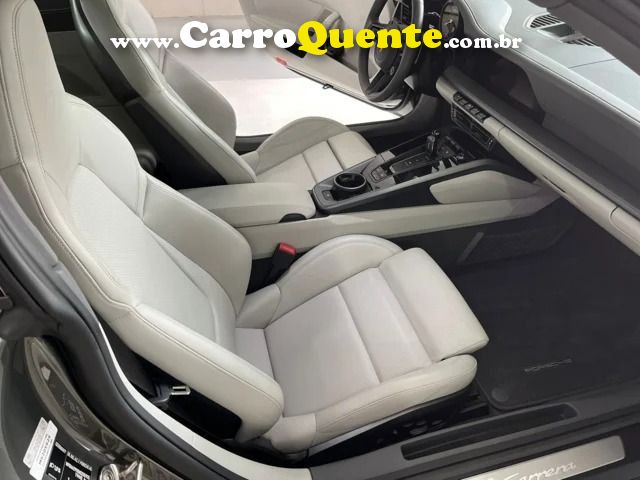 PORSCHE 911 3.0 24V H6 CARRERA 4 PDK - Loja