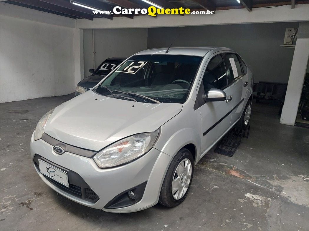 FORD FIESTA 1.6 MPI SEDAN 8V - Loja