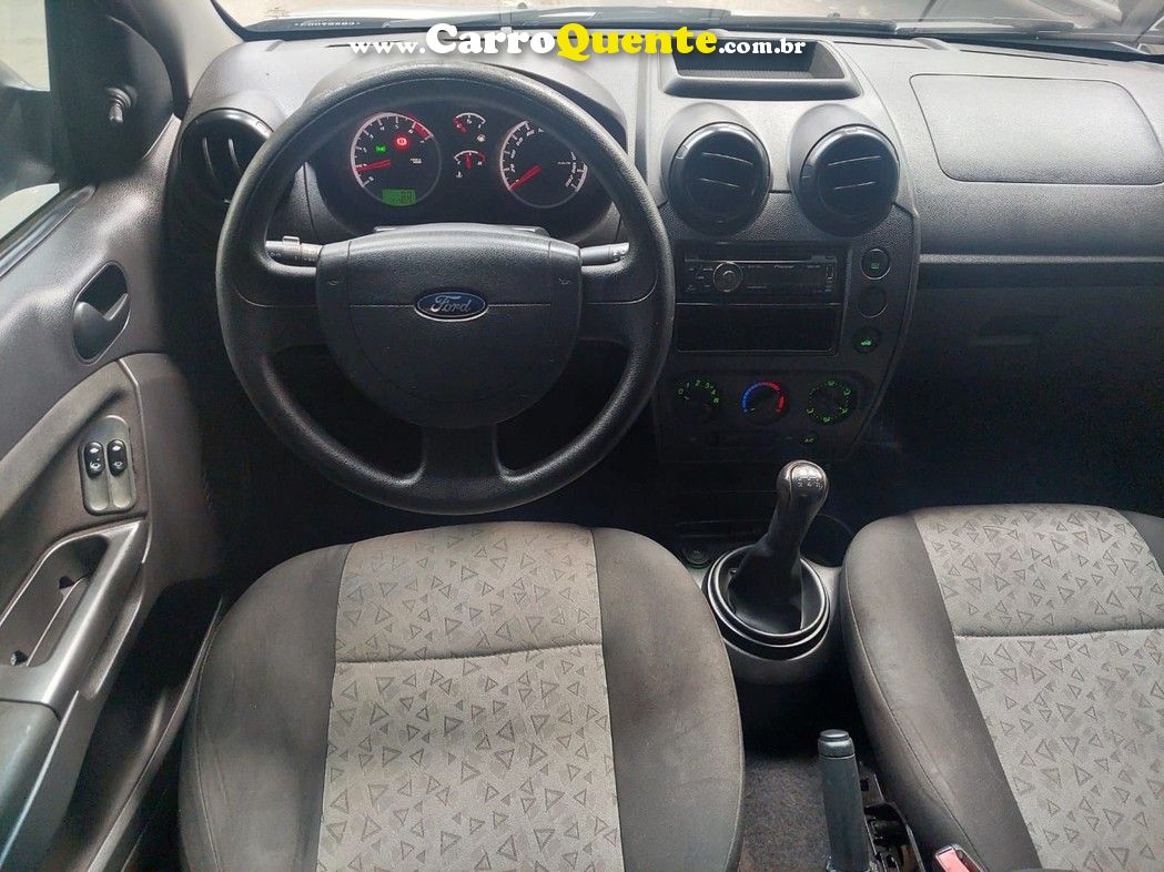 FORD FIESTA 1.6 MPI SEDAN 8V - Loja