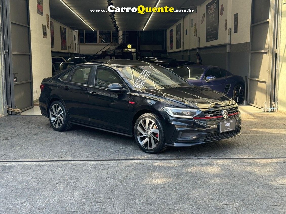 VOLKSWAGEN JETTA 2.0 350 TSI GLI DSG - Loja