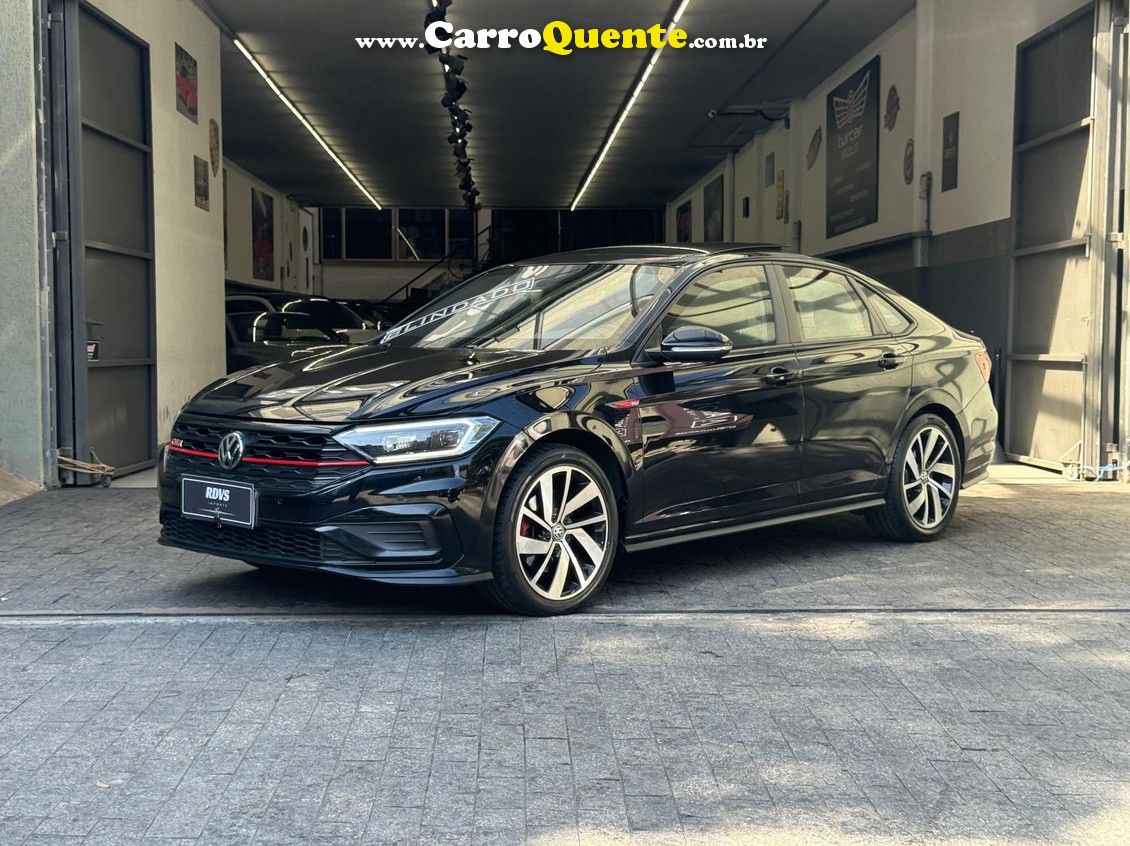 VOLKSWAGEN JETTA 2.0 350 TSI GLI DSG - Loja