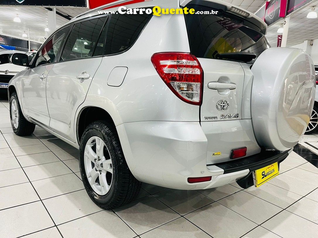 TOYOTA RAV4 2.4 4X2 16V - Loja