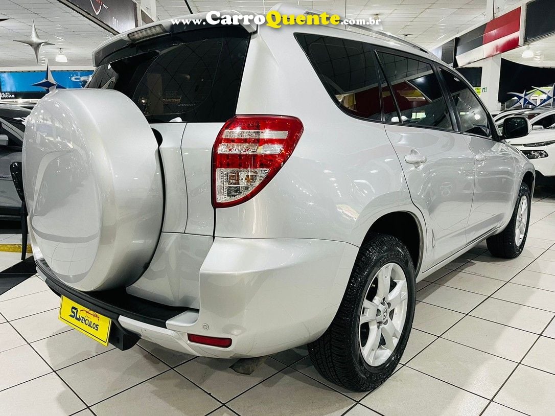 TOYOTA RAV4 2.4 4X2 16V - Loja