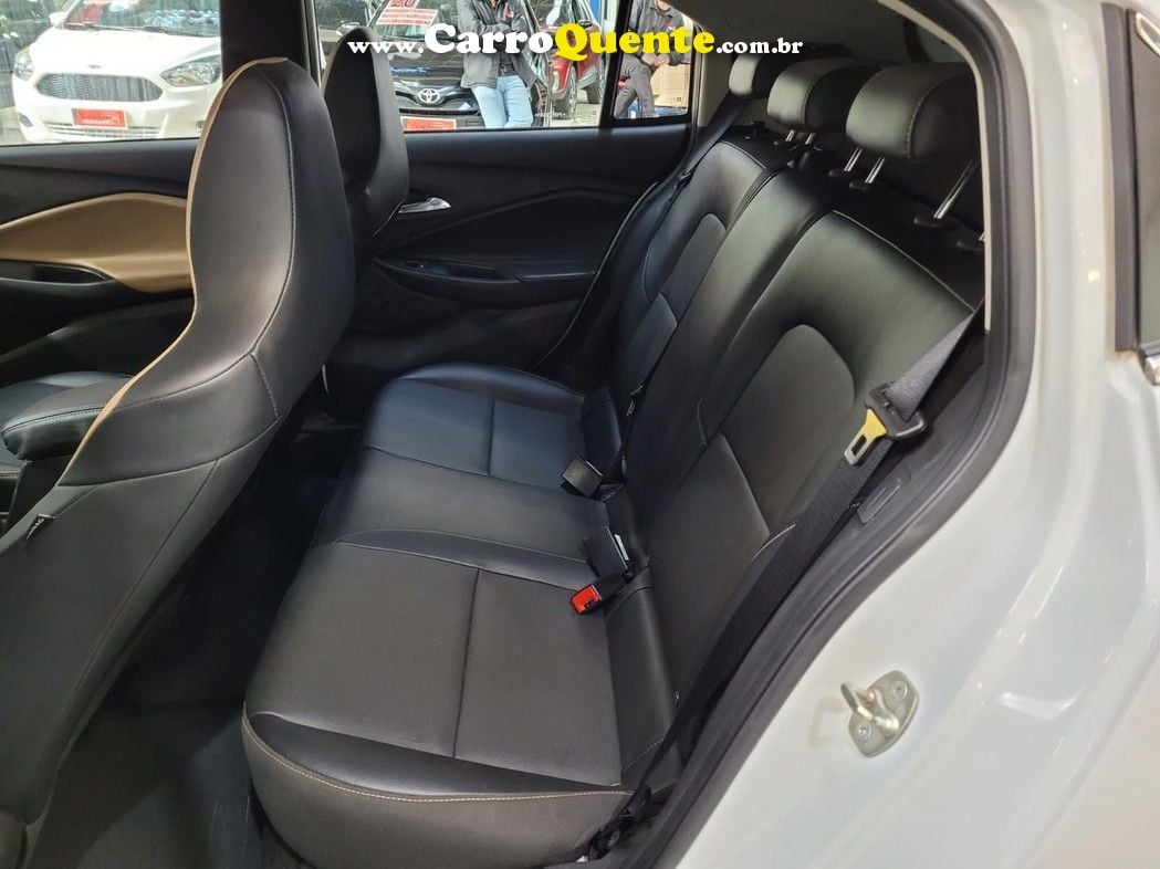 CHEVROLET ONIX 1.0 TURBO PREMIER - Loja