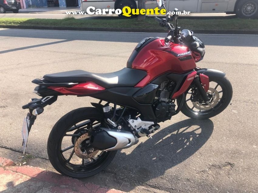 Yamaha Fazer FZ150 - Loja