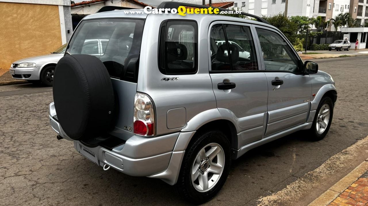 CHEVROLET   TRACKER 2.0 16V 128CV MPFI 4X4 5P   PRATA 2009 2.0 GASOLINA - Loja