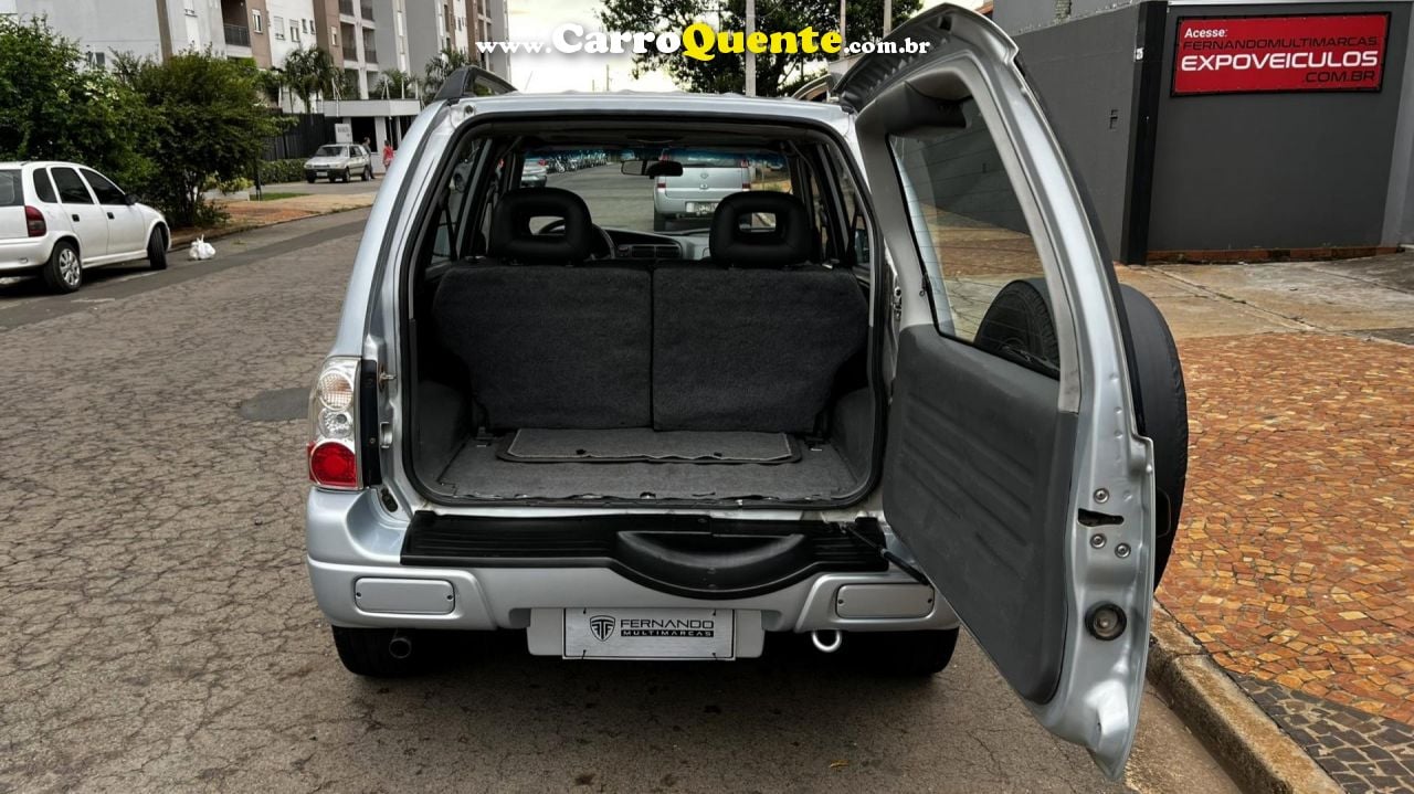 CHEVROLET   TRACKER 2.0 16V 128CV MPFI 4X4 5P   PRATA 2009 2.0 GASOLINA - Loja