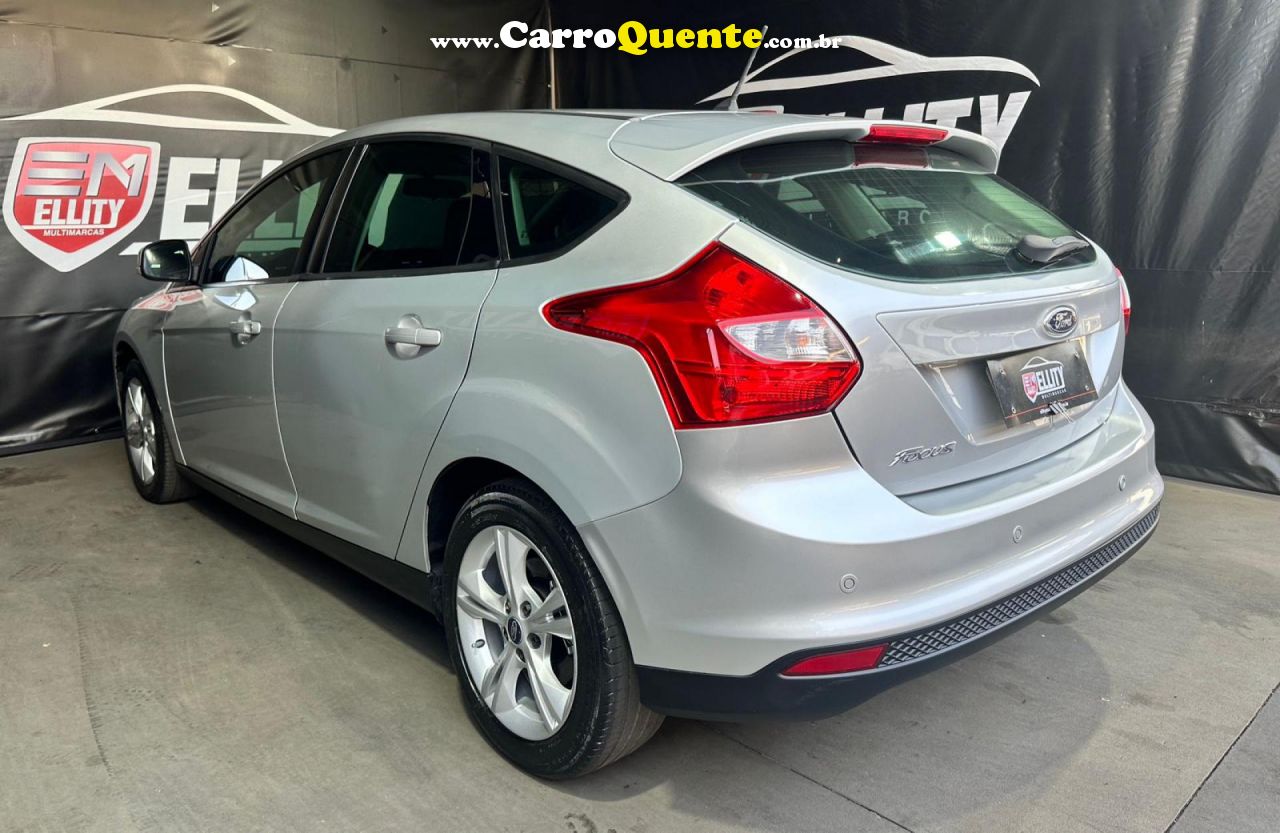 FORD   FOCUS 1.6 SSESE PLUS FLEX 8V16V  5P   PRATA 2015 1.6 FLEX - Loja