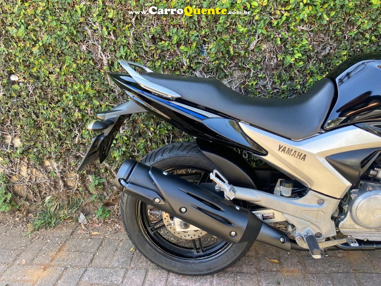 YAMAHA    FAZER YS 250   PRETO 2014 250 GASOLINA - Loja