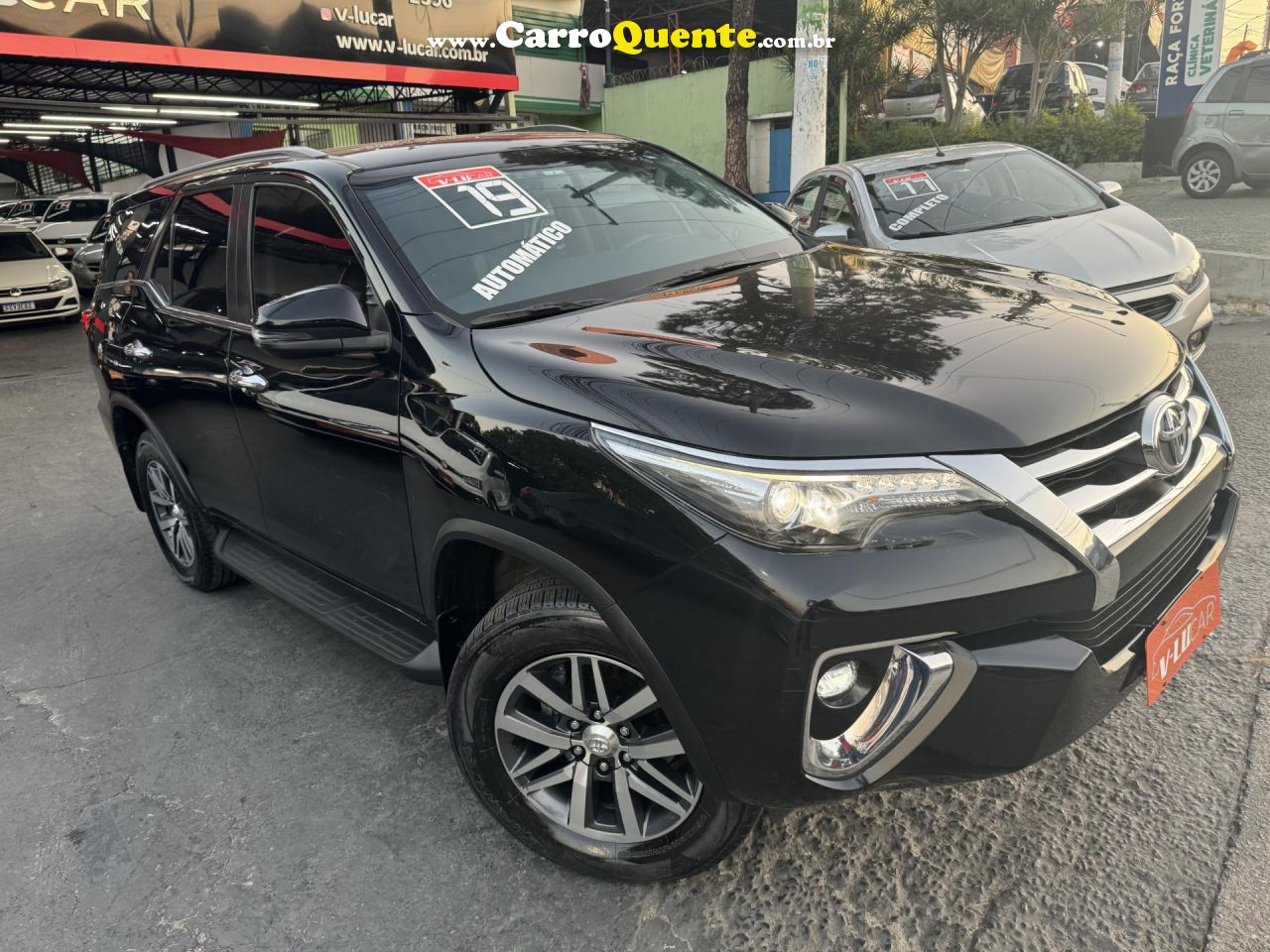 TOYOTA   HILUX SW4 SRX 4X4 2.8 TDI 16V DIES. AUT.   PRETO 2019 2.8 DIESEL - Loja