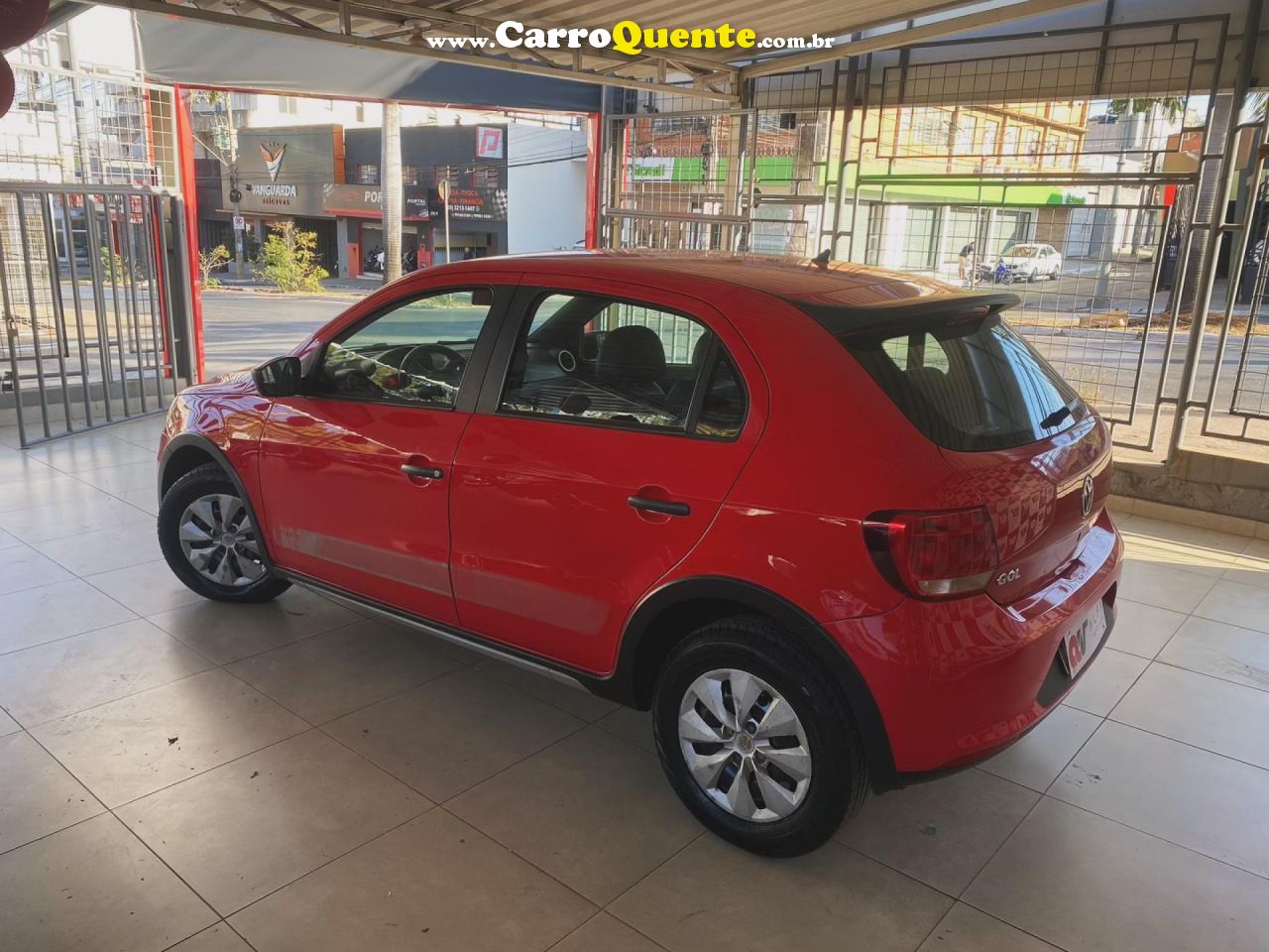 VOLKSWAGEN   GOL TRACK 1.0 MI TOTAL FLEX 8V 4P   VERMELHO 2014 1.0 FLEX - Loja