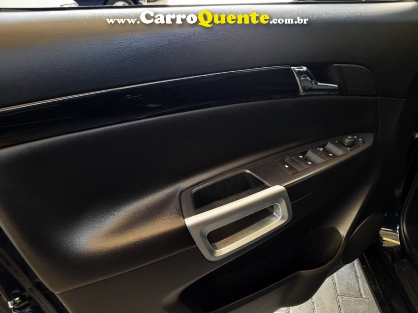 Chevrolet CAPTIVA 2.4 SIDI 16V GASOLINA 4P AUTOMÁTICO - Loja