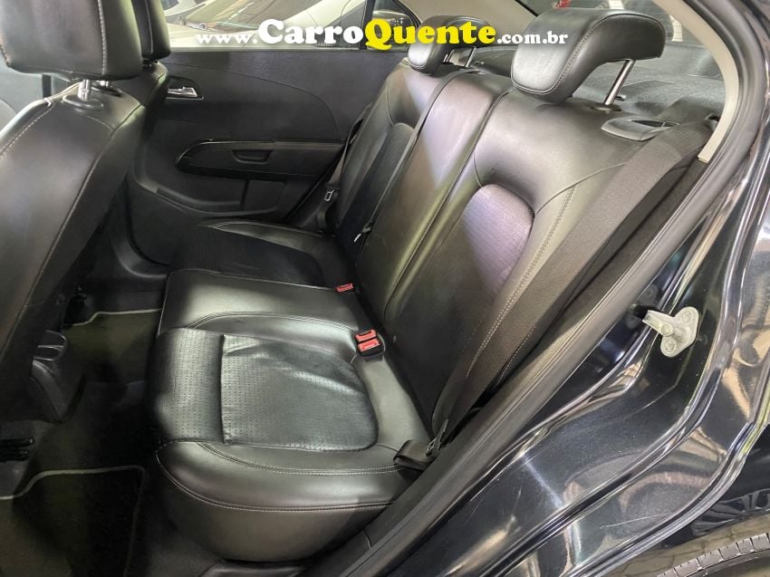 Chevrolet SONIC 1.6 LTZ SEDAN 16V FLEX 4P AUTOMÁTICO - Loja