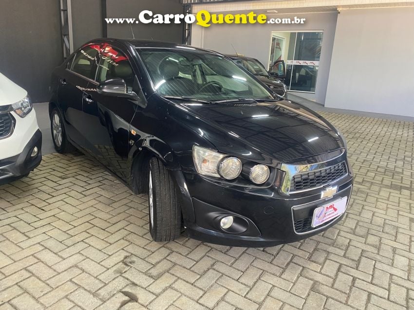 Chevrolet SONIC 1.6 LTZ SEDAN 16V FLEX 4P AUTOMÁTICO - Loja