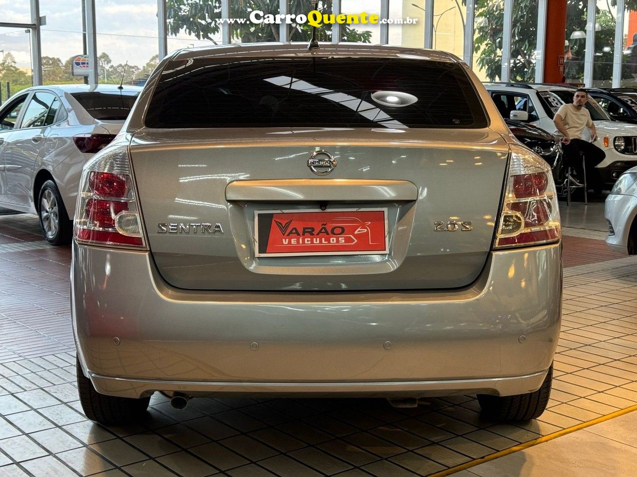 NISSAN SENTRA 2.0 S 16V - Loja