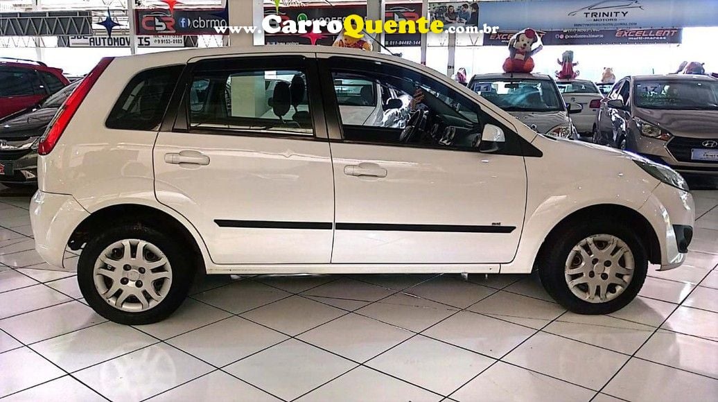 FORD FIESTA 1.6 SE SEDAN 16V - Loja