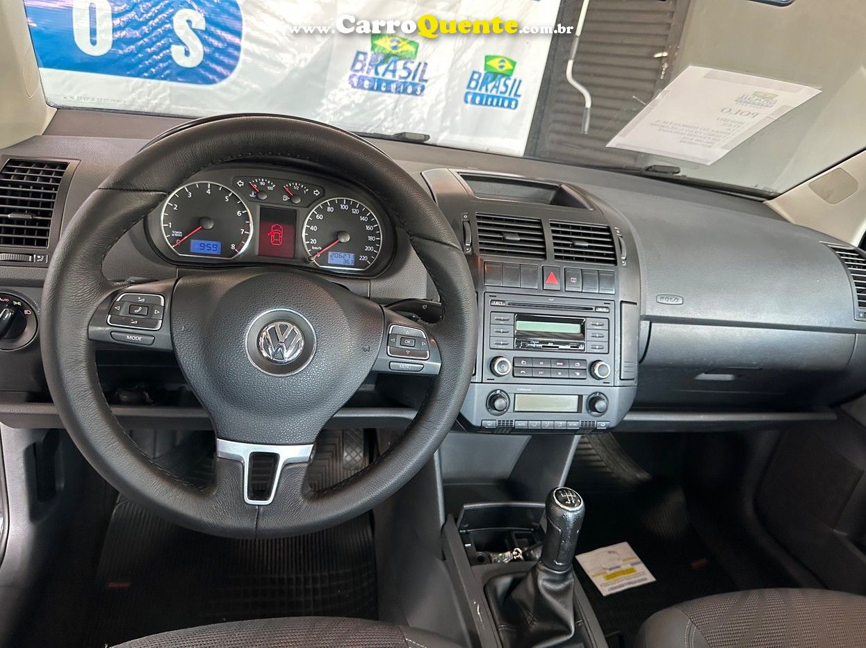 VOLKSWAGEN POLO - Loja