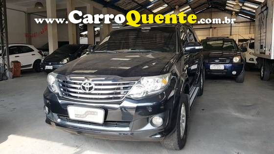 TOYOTA HILUX SW4 2.7 SR 4X2 16V - Loja