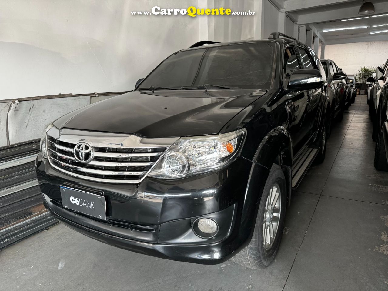 TOYOTA HILUX SW4 2.7 SR 4X2 16V - Loja