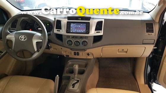 TOYOTA HILUX SW4 2.7 SR 4X2 16V - Loja