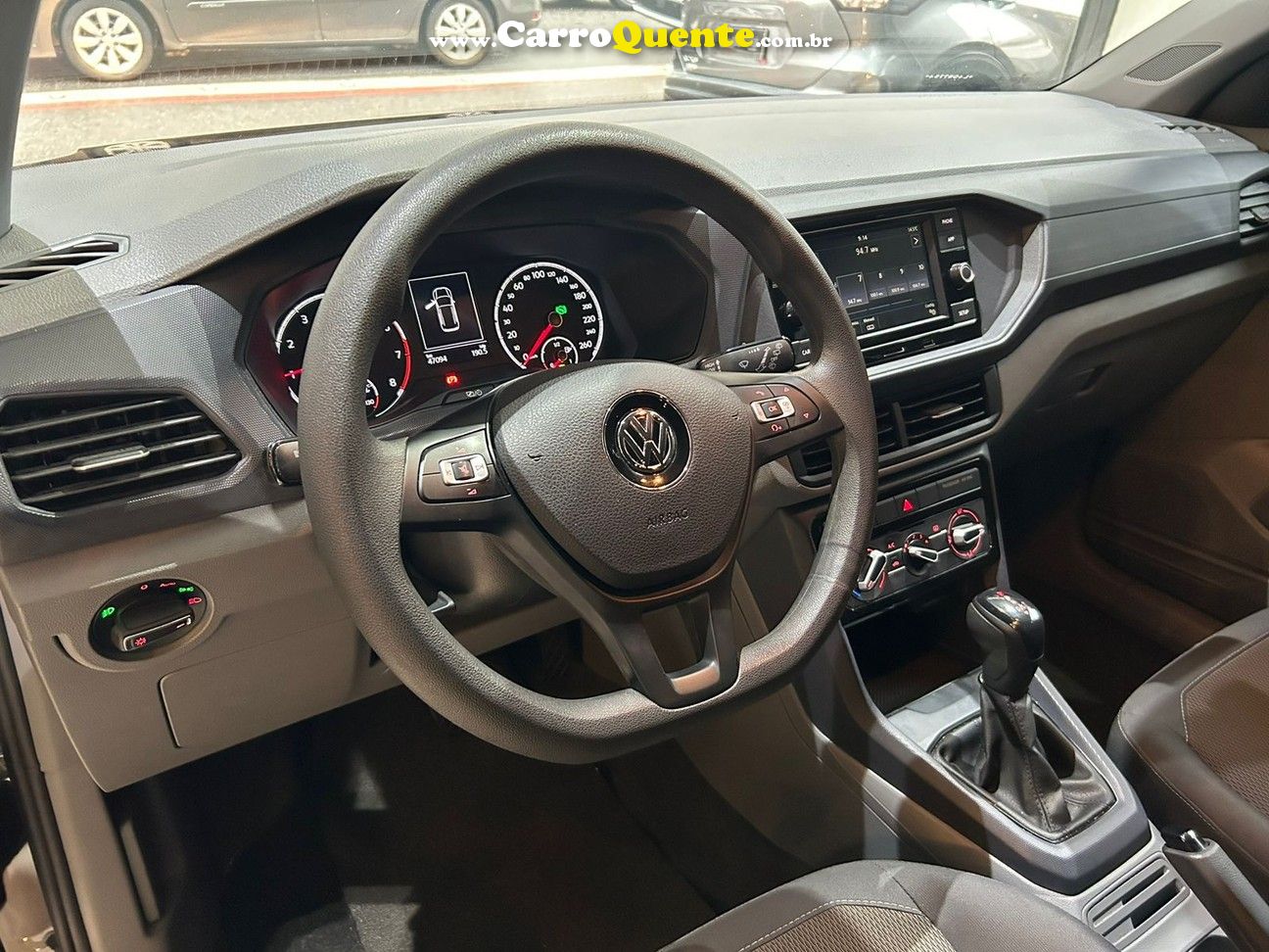 VOLKSWAGEN T-CROSS 1.0 200 TSI TOTAL SENSE - Loja