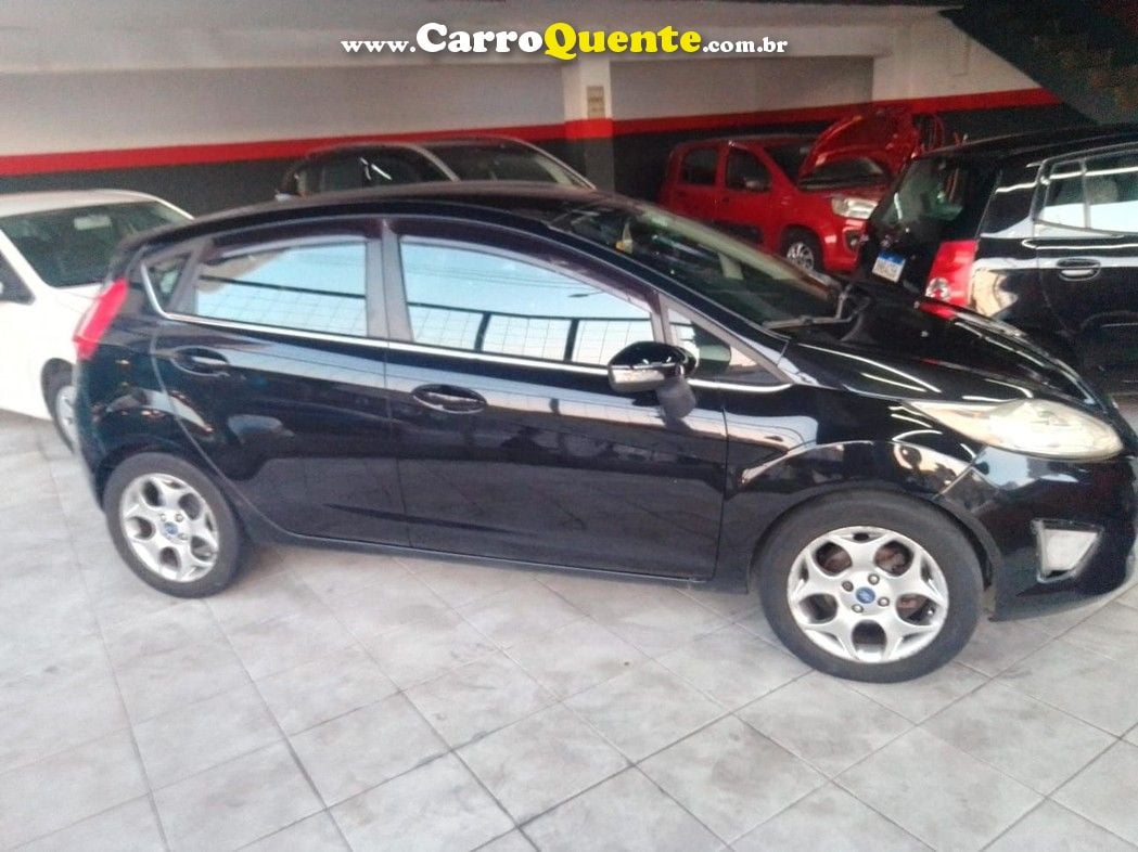 FORD FIESTA 1.6 SE HATCH 16V - Loja