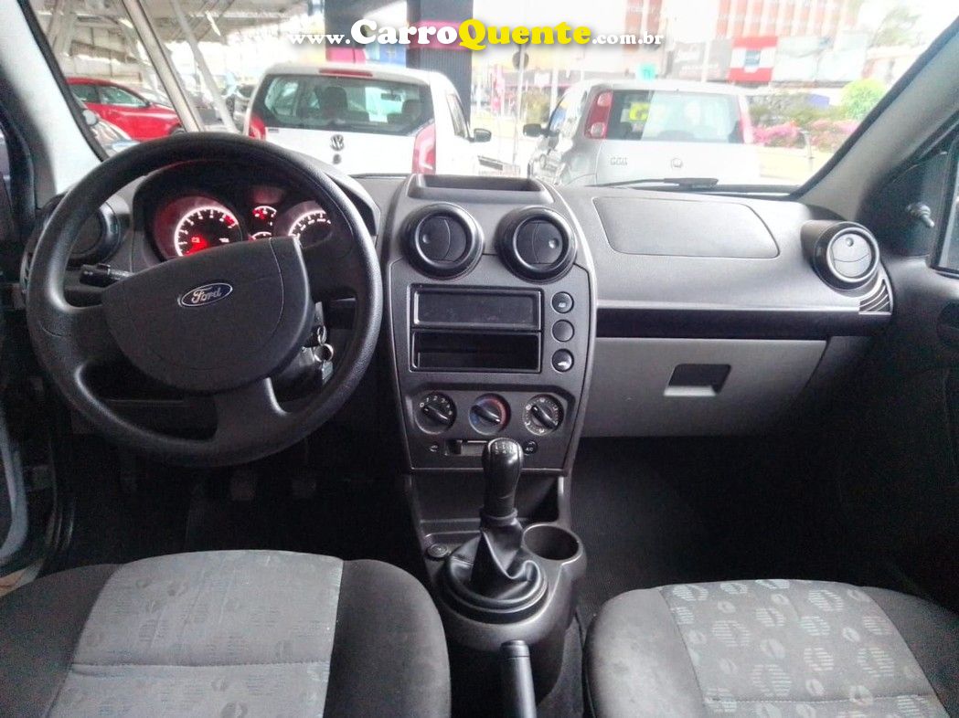 FORD FIESTA 1.0 ROCAM HATCH 8V - Loja