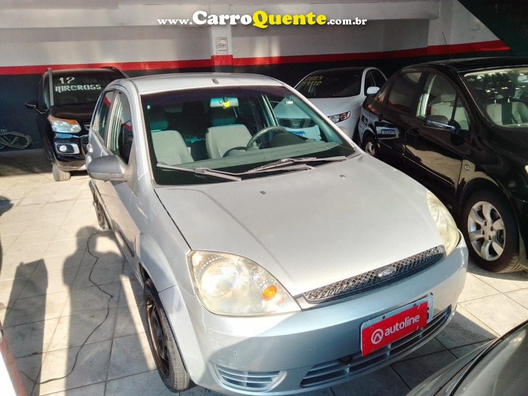 FORD FIESTA 1.0 MPI PERSONNALITÉ 8V - Loja