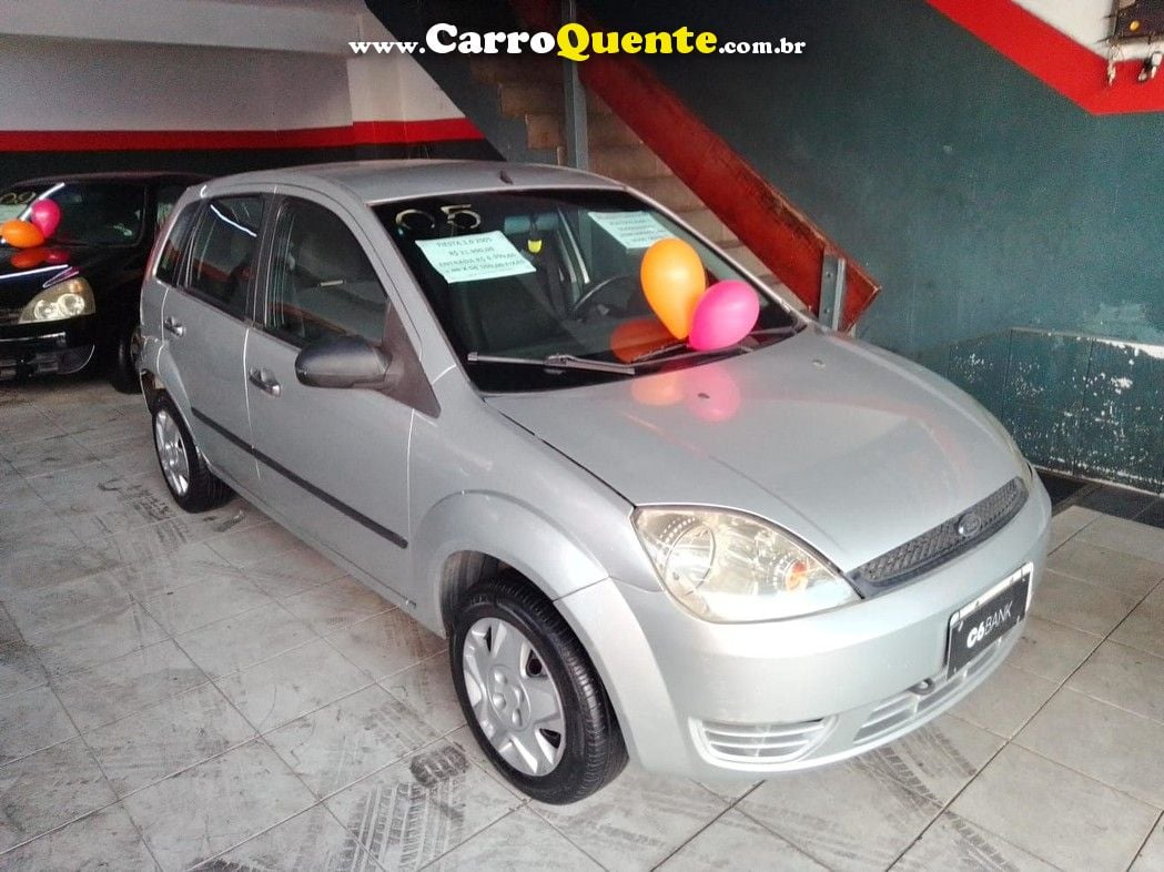 FORD FIESTA 1.0 MPI PERSONNALITÉ 8V - Loja