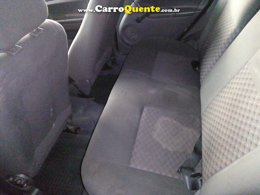 FORD FIESTA 1.0 MPI PERSONNALITÉ 8V - Loja