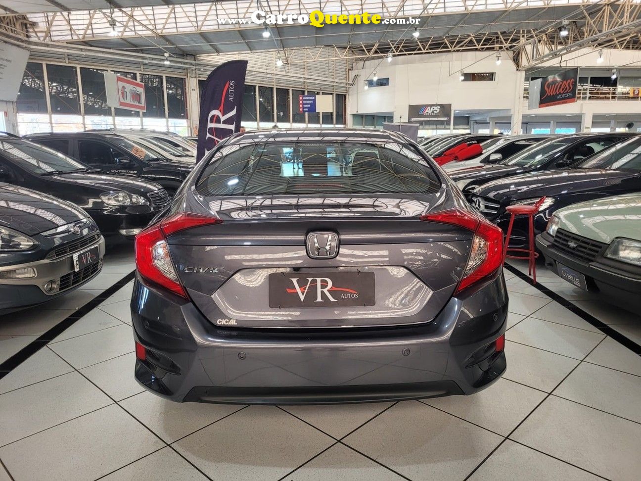 HONDA CIVIC 2.0 16V EXL 2018 MUITO NOVO KM 50.000 !! - Loja